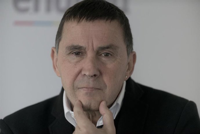 Primer plano al coordinador general de EH Bildu, Arnaldo Otegi, durante la entrevista de Europa Press.  ARNALDO  OTEGI ;