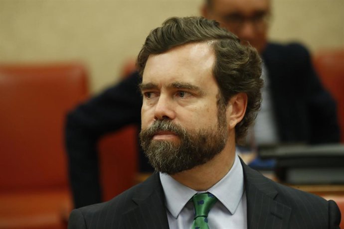 El portavoz de Vox en el Congreso de los Diputados, Iván Espinosa de los Monteros, durante la Diputación Permanente en la que se debate sobre las peticiones de comparecencia del presidente del Gobierno en funciones para explicar los motivos por los que 