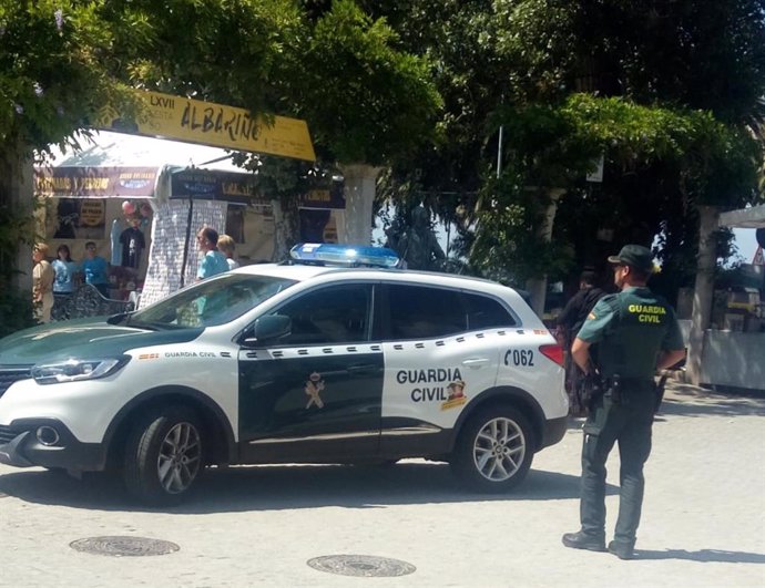 Detenido un vecino de Vilagarcía por tráfico de drogas en la Fiesta del Albariño de Cambados (Pontevedra).