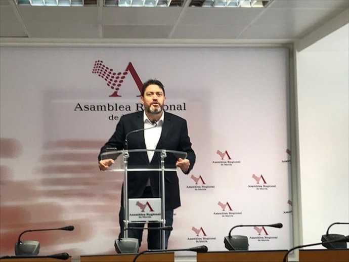 Imagen de Miguel Sánchez, senador autonómico, cuando era portavoz del Grupo Parlamentario de Ciudadanos en la Asamblea Regional