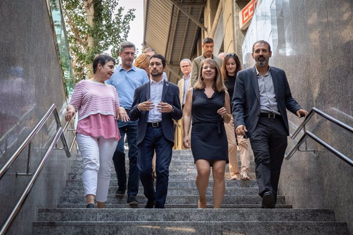 Alarcón, Calvet i Sanz inauguren l'estació de metro de Jaume I adaptada per a persones amb mobilitat reduda.
