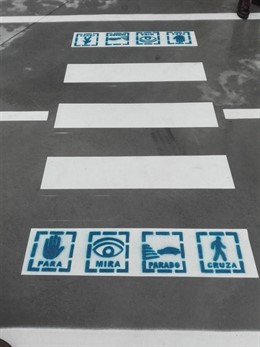 Torremolinos llevará a cabo la pictorización de los pasos de peatones de los centros escolares del municipio
