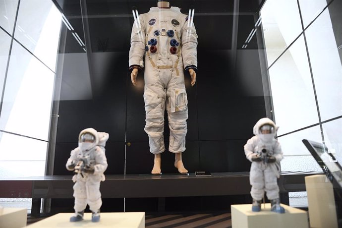 Réplica del traje de Neil Armstrong.