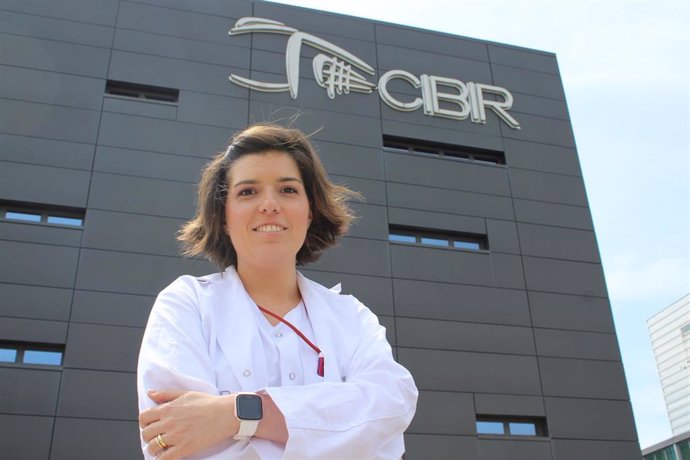 La doctora María de Toro, responsable de la Plataforma de Genómica y Bioinformática del CIBIR