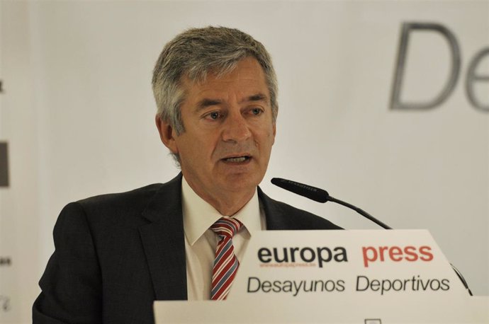 Fernando Carpena, Presidente de  la real Federación de Natación.