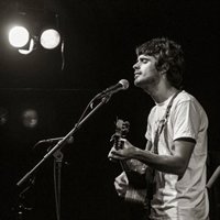 Recogen firmas en Change.org contra la "censura" por la cancelación del concierto de Luis Pastor y su hijo en Aravaca