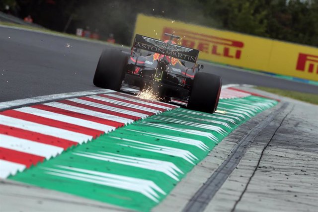 02 August 2019, Hungary, Mogyorod: Dutch Formula One driver Max Verstappen of Red Bull Racing in action during the first practice session of the 2019 Grand Prix of Hungary race at the Hungaroring, scheduled to take place on 04 August 2019. Photo: -/Lapres