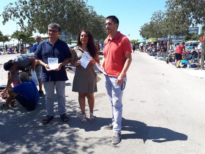 (E-D)  La regidora d'Infraestructures i Accesibilitat, Angélica Pastor; el presidente d'Emaya, Ramón Perpiny, i el regidor de Promoció Econmica i Treball, Rodrigo A. Romero, en una visita en el mercat de Son Fuster Vell.