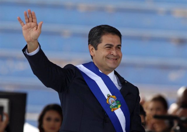 Resultado de imagen para presidente de honduras