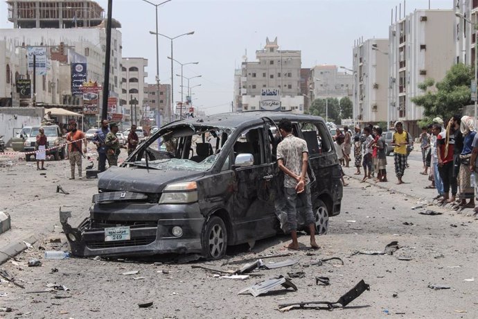 Lugar de un ataque contra un desfile militar en la ciudad de Adén, en el sur de Yemen