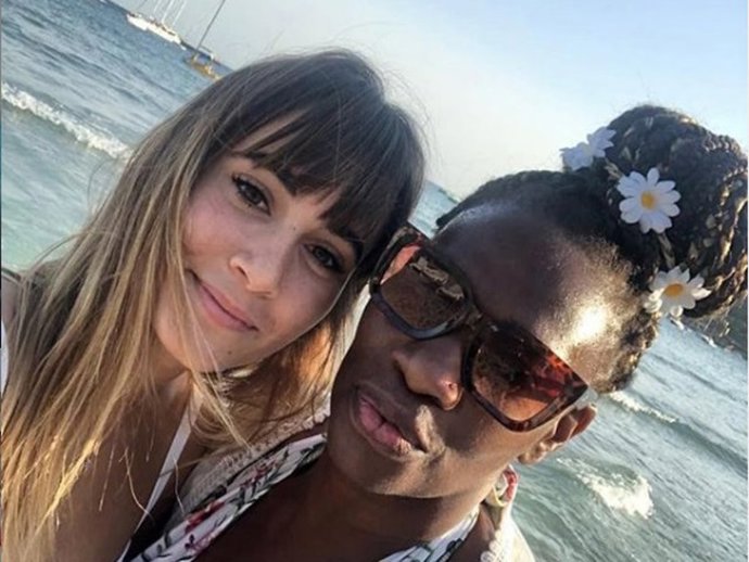 Aitana Ocaña y Carolina Sobe en Ibiza