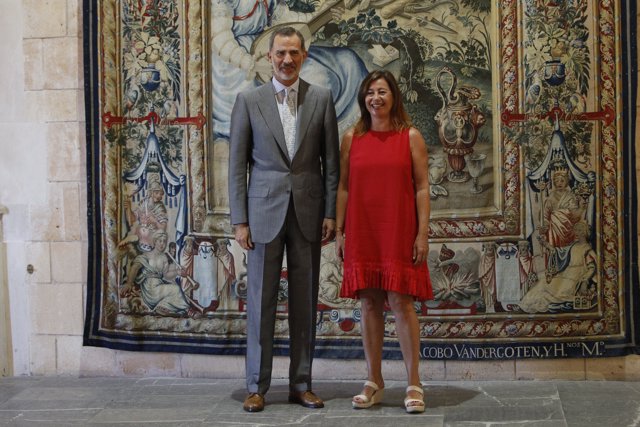 El Rey Felipe y la presidenta Armengol en La Almudaina en julio de 2018