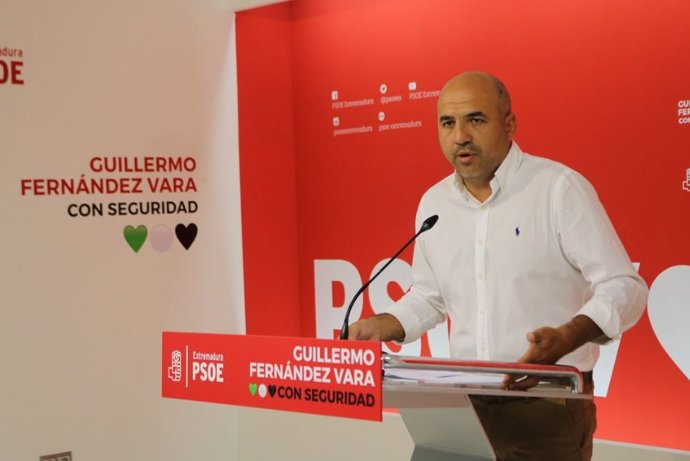 El secretario de Acción Electoral, Ideas y Programas del PSOE de Extremadura, Juan Ramón Ferreira