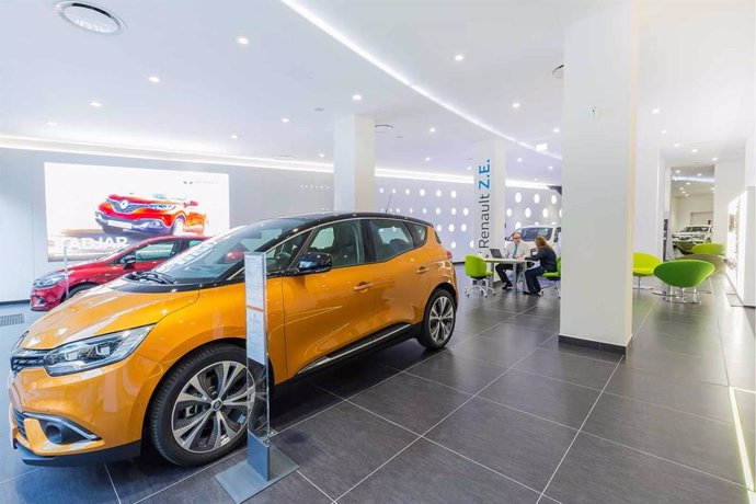 Nuevo concesionario Renault en Madrid, renovando su diseño, más moderno.