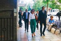 El Gobierno dice que el Rey coincide con los españoles pero hay que ver si es "factible" una investidura