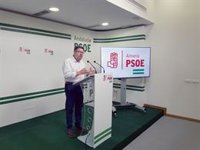 PSOE-A pide la comparecencia de consejero Aguirre ante el "plan de demolición que está ejecutando" en la sanidad pública