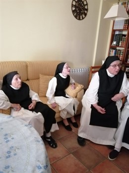 Evacuadas las seis monjas de un convento cercano al incendio declarado en Brihuega