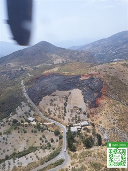 Incendio forestal en Busquístar