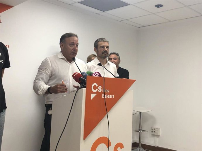 El diputado nacional de Cs, Joan Mesquida, en rueda de prensa