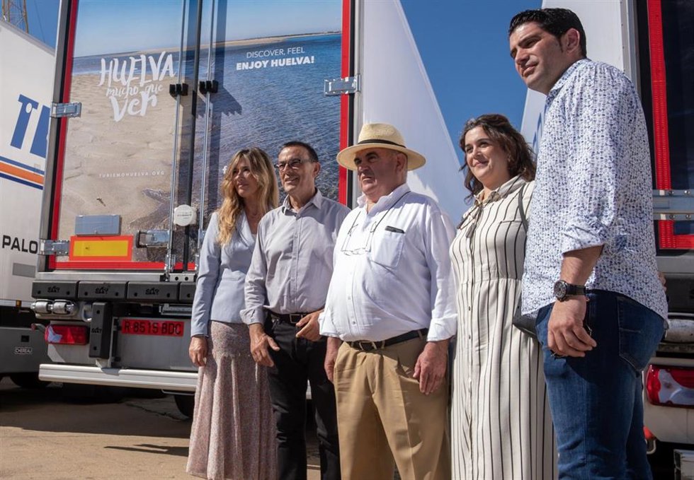 [Grupohuelva] Nota De Prensa Y Fotos De Hoy Martes 6 De Agosto Sobre Presentación De La Campaña 'Embajadores De Huelva'