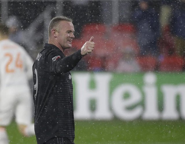 Wayne Rooney hace un gesto durante un partido del DC United