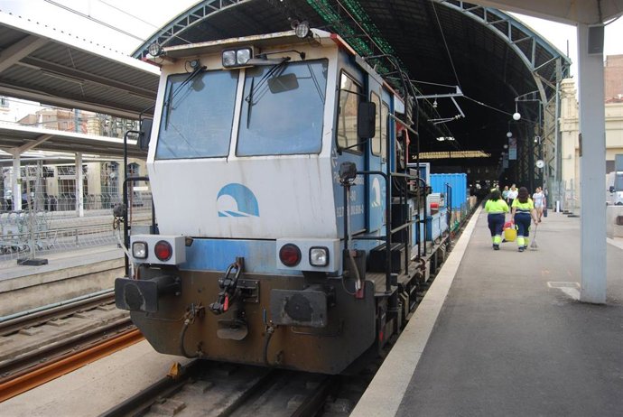 Trabajos de Adif - Foto de archivo