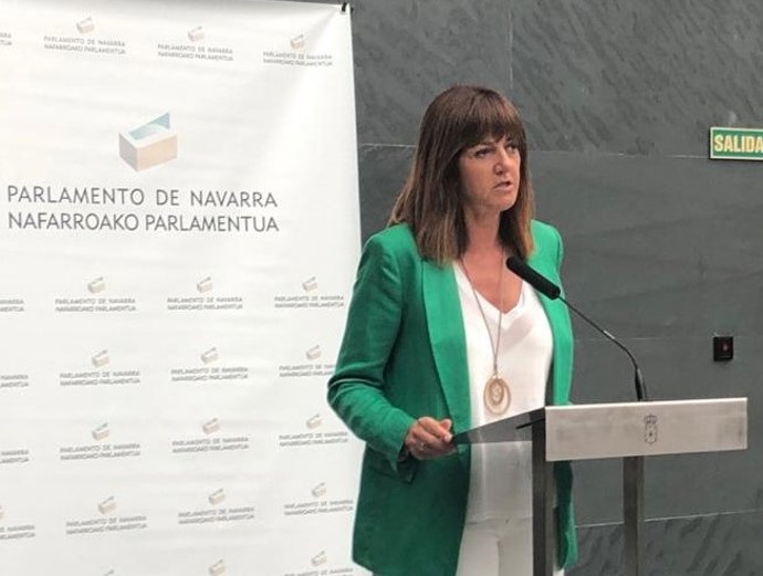 Idoia Mendia, asiste al pleno de investidura de María Chivite en Navarra.