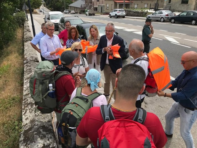 El vicepresidente de la Xunta visita a los miembros del GES de A Gudiña