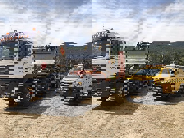 Imagen de la maquinaria del 112 en el incendio de La Granja, Segovia