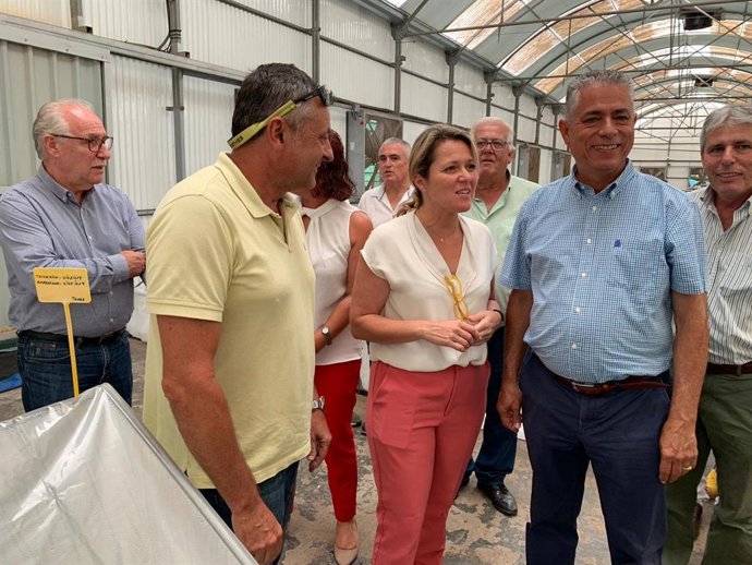 La consejera canaria de Agricultura admite que hay "muchos retos" que afrontar e
