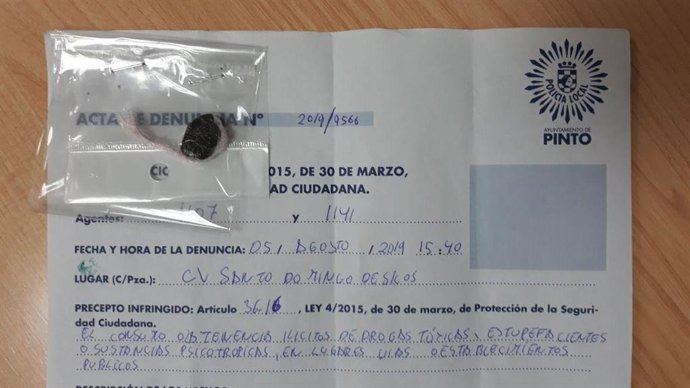 Imagen de la droga incautada al detenido por golpear a un agente de la Policía Local de Pinto.