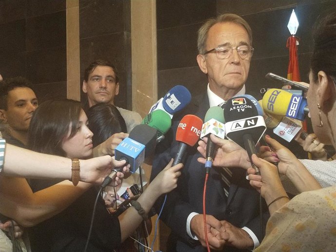 El consejero de Hacienda y Administración Pública, Carlos Pérez Anadón