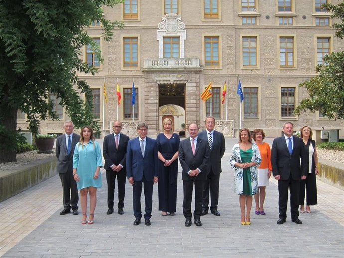 Los integrantes del nuevo Gobierno de Aragón.