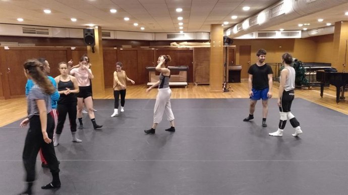 Durante uno de los ensayos de 'Estancias coreográficas', en el teatro Campoamor.