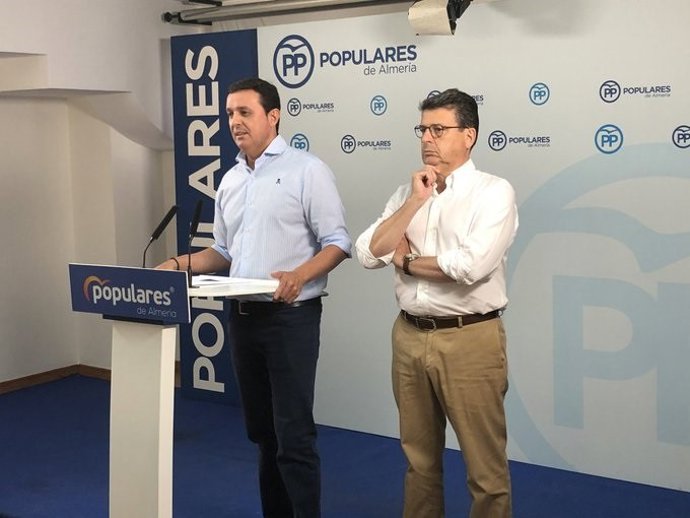 García y Matarí, en rueda de prensa