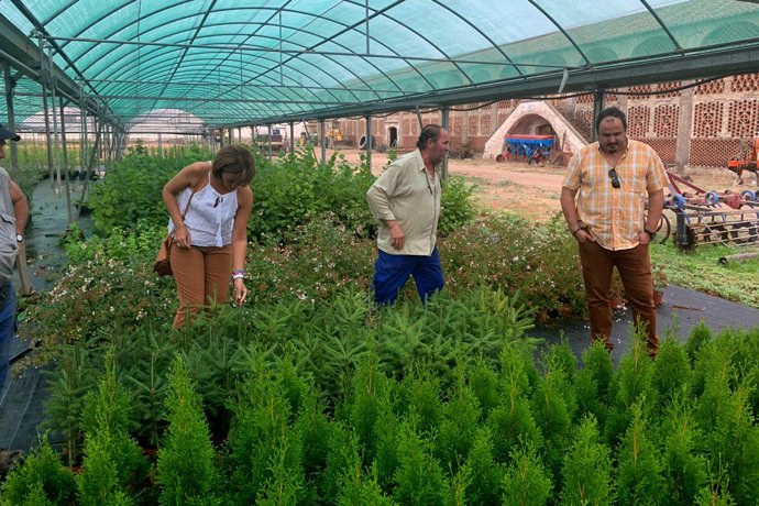 La diputada de Agricultura  vivista el Vivero de la Diputación de Cáceres