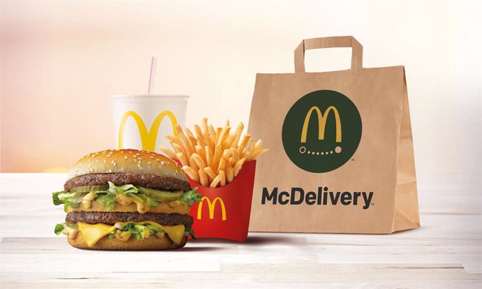 McDonald's y 'Uber Eats' colaboran para prestar un servicio de entrega a domicil
