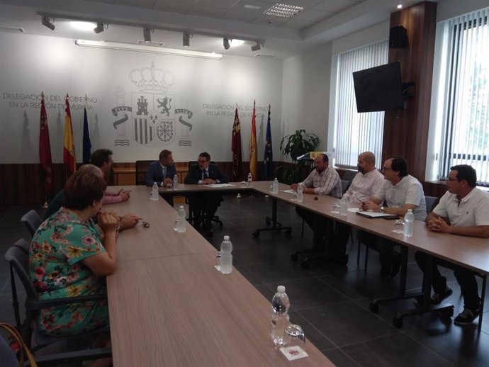 Reunión entre la Delegación del Gobierno y representantes del Ayuntamiento de Torre Pacheco