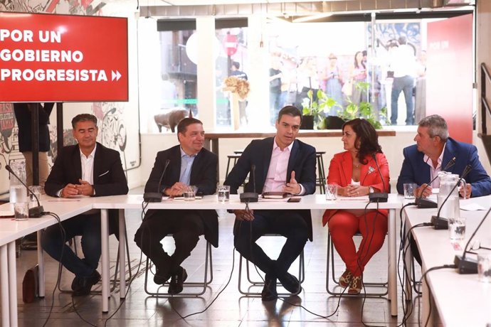 Andreu reunida con Sánchez y Planas, entre otras personalidades para abordar asuntos de agricultura y ganadería