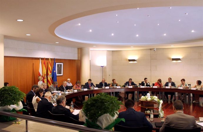 Pleno de la Diputación Provincial de Huesca.