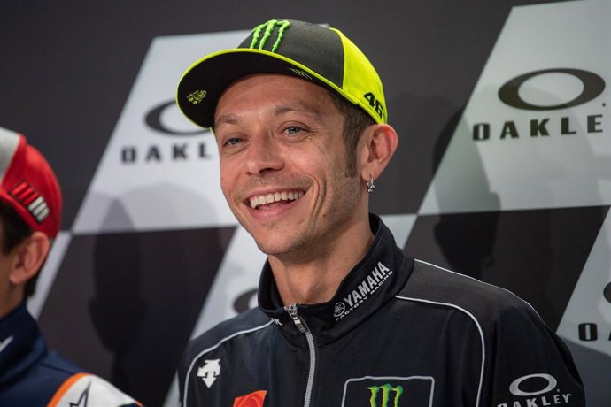 Valentino Rossi atiende a los medios en rueda de prensa