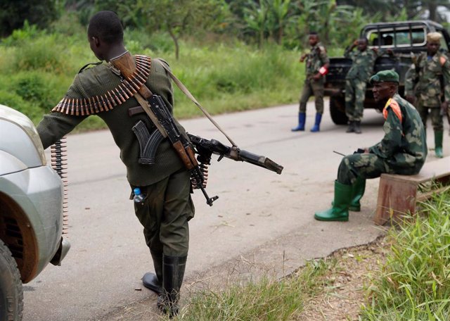 Soldados del Ejército (FARDC) en un aoperación contra las Fuerzas Democráticas Aliadas (FDA) ugandesas.