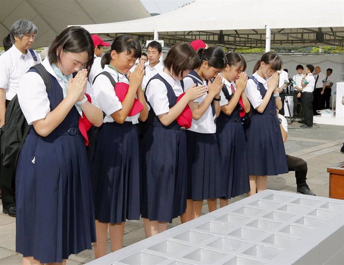 Homenaje a las víctimas de la bomba nuclear en Nagasaki