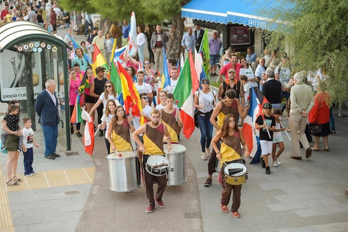 Pasacalles Festival Intercultural