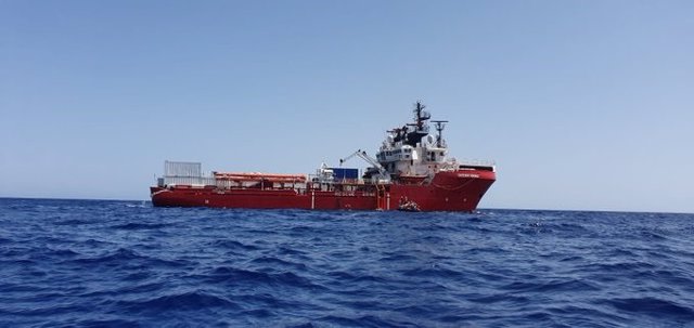 Barco de rescate Ocean Viking