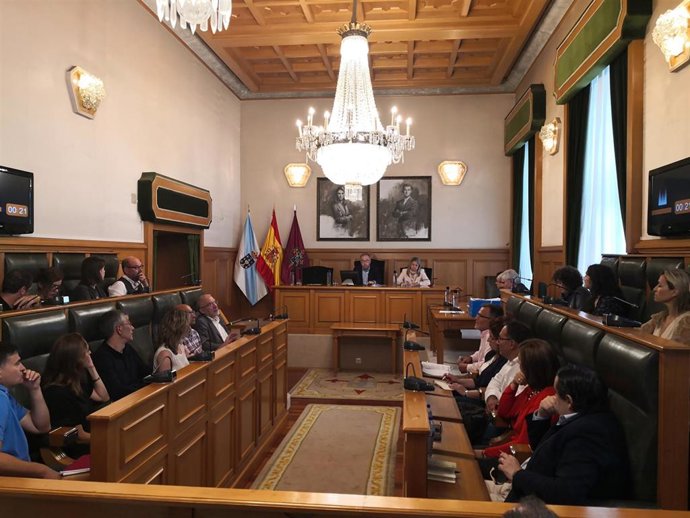 Pleno extraordinario de presupuestos en el Ayuntamiento de Santiago