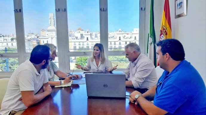 Np, Foto Y Audio Ana Mestre Y Mercedes Colombo Reunión Fundación Julián Cerdán