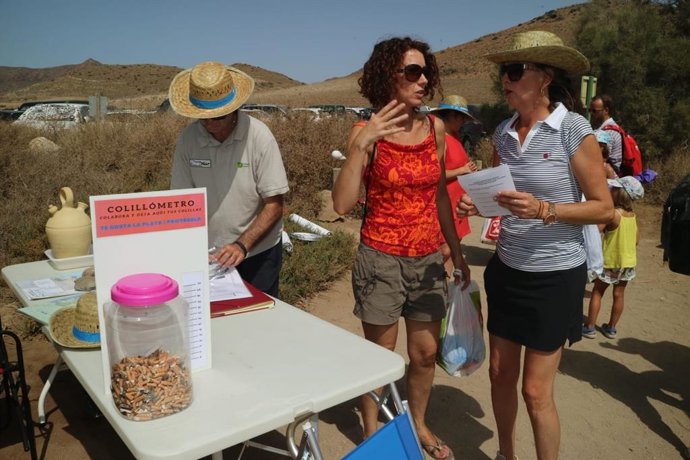 Almería.- La Junta lleva a cabo en las playas de Cabo de Gata-Níjar una campaña 