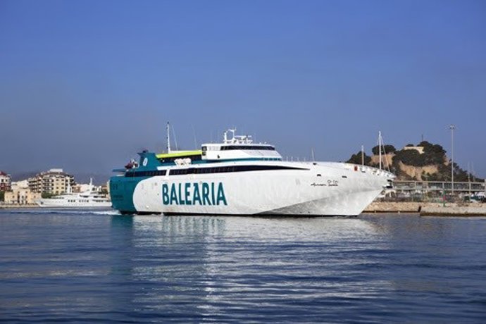 Un 'fast ferry'.