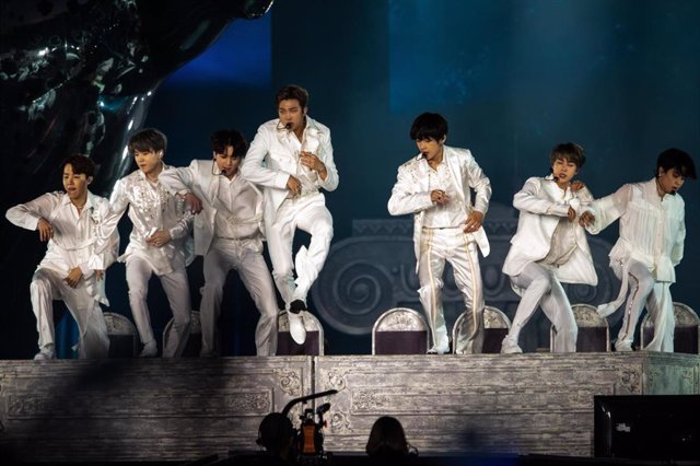 May 4, 2019 - Pasadena, California USA:  Seven member South Korean K-pop boy band BTS performs on stage at The Rose Bowl on Saturday, May 4, 2019 in Pasadena, Calif. (Kent Nishimura / Los Angeles Times/Contacto)